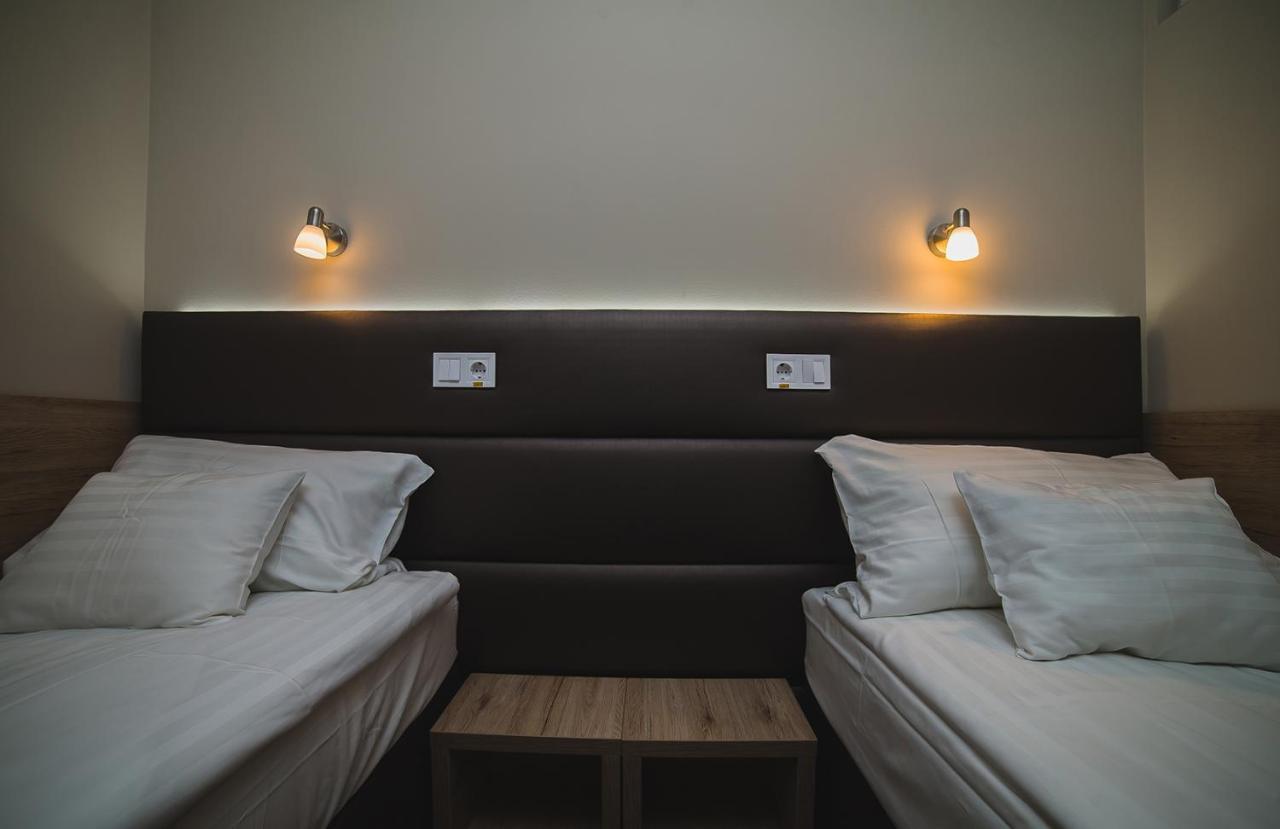 Sztar Motel Etterem Balassagyarmat 외부 사진